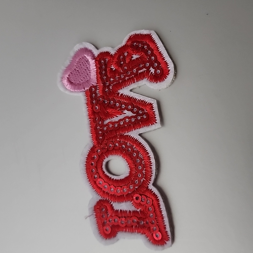 SPARKLE SEQUINS LOVE IRON ON PATCH